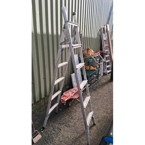 201 - Aluminium step ladder by ABRU.