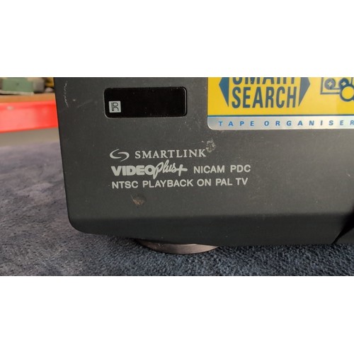432 - Sony Video Cassette Recorder, model SLV-SE70, VHS PAL/NTSC 4.43—black finish, Smart Engine Hi-Fi Ste... 