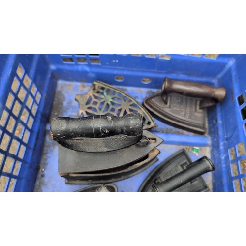 242a - 6 x cast iron flat irons inc. J&J Siddons no. 6.