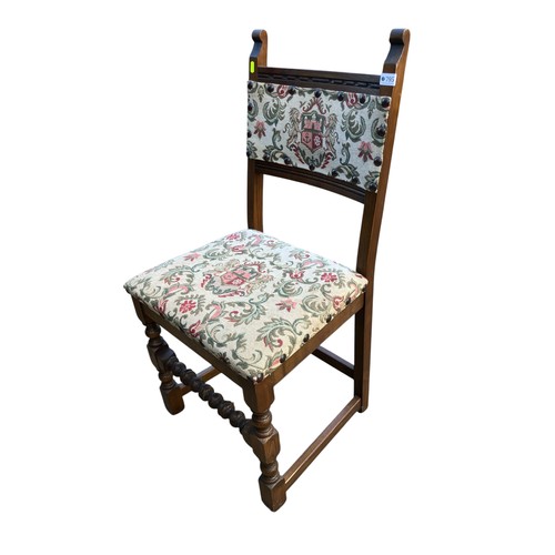 1018 - Wood Bros Old Charm round extending dining table & 4 x matching Old Charm Tudor dining chairs
