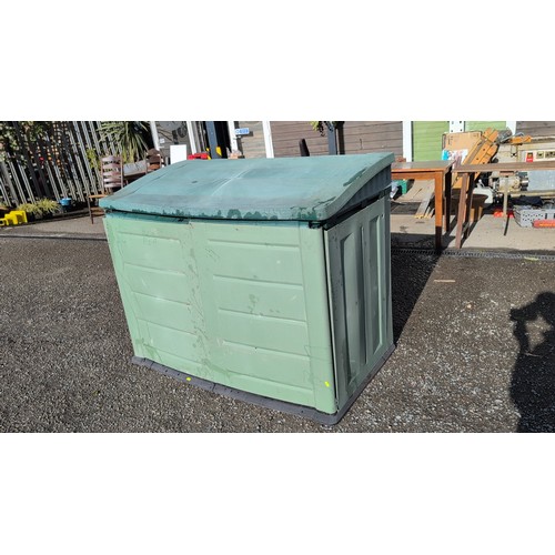 92a - Moulded plastic outdoor storage chest.