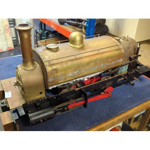 Gauge 1-type model steam locomotive chassis with brass-boilered body ...