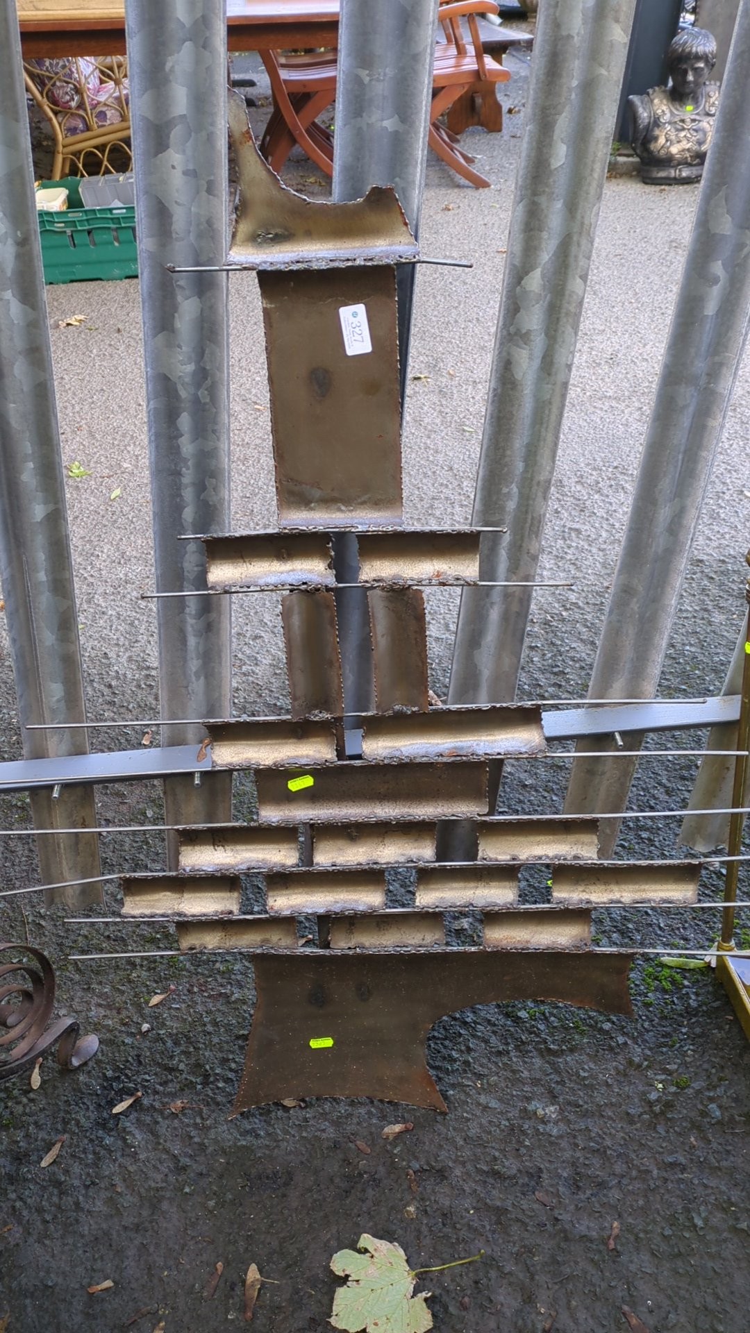 Lot 327
