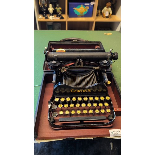 Corona No. 3 folding portable typewriter by Corona Typewriter Company ...