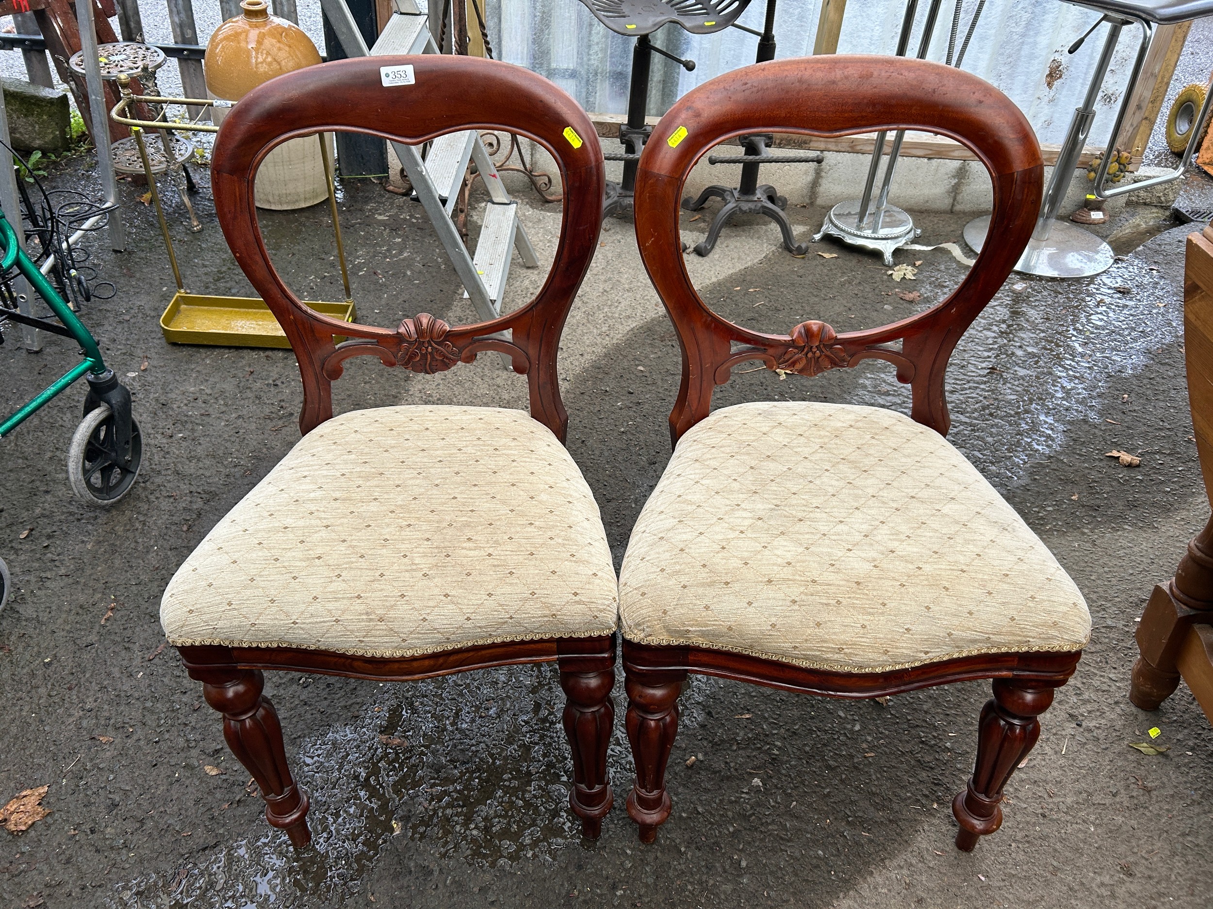 Lot 353