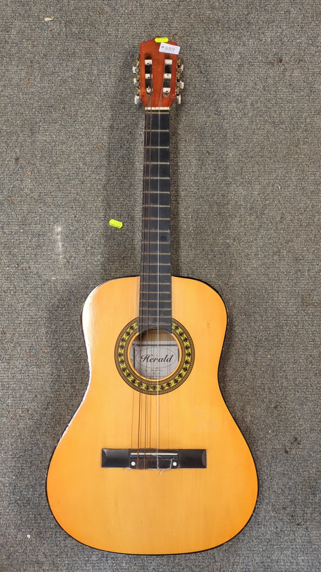 Lot 889