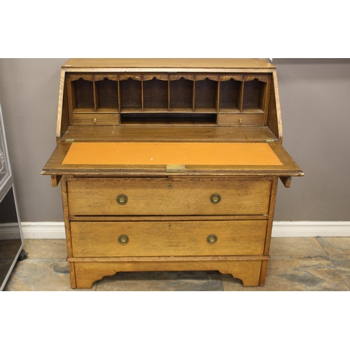 165 - OAK BUREAU