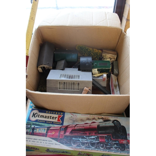 34 - LGE QUANTITY OF TOYS, GAMES & RAILWAY ITEMS