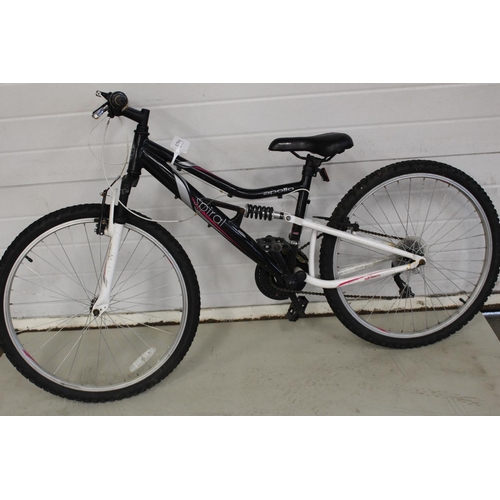 88 - BLACK/WHITE APOLLO SPIRAL BIKE (8799)