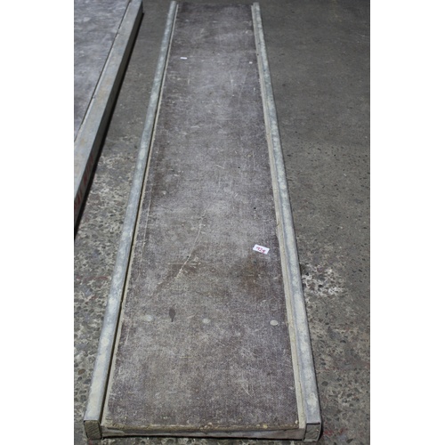 92B - 8FT YOUNGMAN BOARD