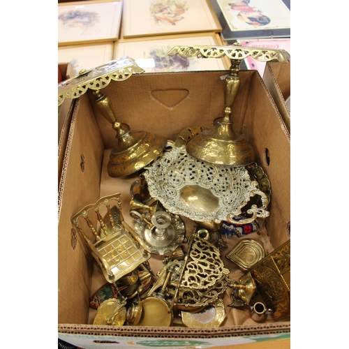 50 - BOX OF ASSORTED BRASS TRIVETS ETC