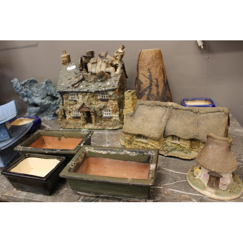80 - 3X EARTHENWARE COTTAGES ETC