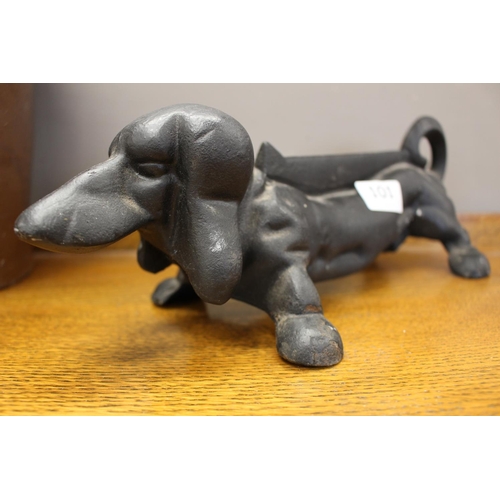 101 - CAST DOG BOOT SCRAPER