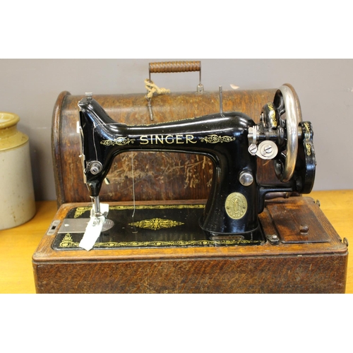 99 - SINGER SEWING MACHINE