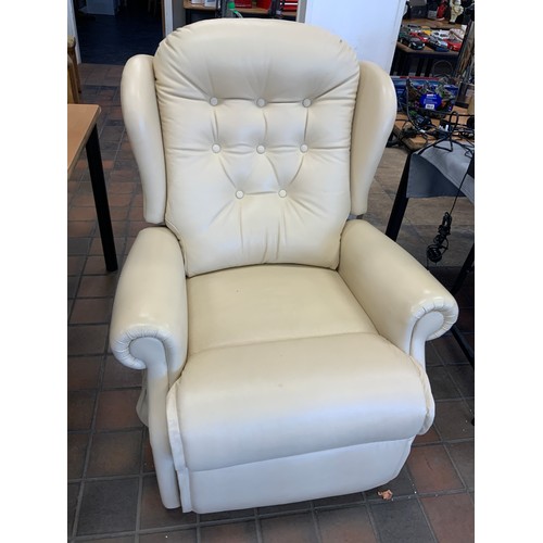 140 - STOKERS ELECTRIC LEATHER RECLINING CHAIR