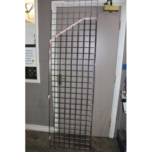 1 - 2X CHROME MESH WALL FITTINGS