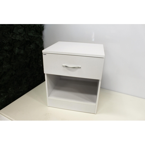 112 - Latitude Run-Mistaya 1 Drawer Bedside Table White RRP£27.99