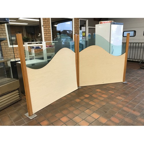 232 - 2 x glass display screens