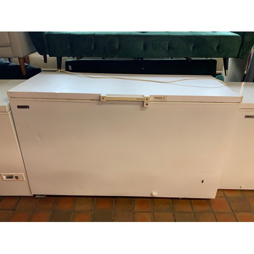 37 - 5FT TEFCOLD CHEST FREEZER MODEL GM500 - COST NEW £680