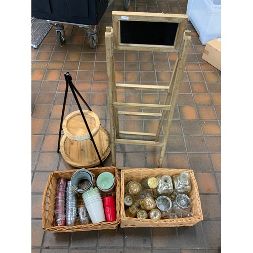 52 - 2 x WOODEN STANDS & 2 SUNDRY BASKETS - GLASS ETC