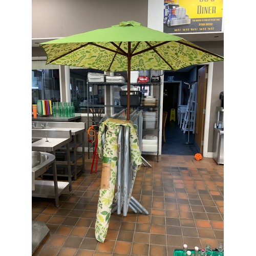 33 - 2 x NEW HOMEBASE PARASOLS