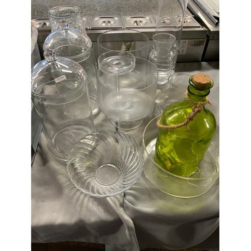 56 - 12 ASSORTED GLASSWARE & VASES