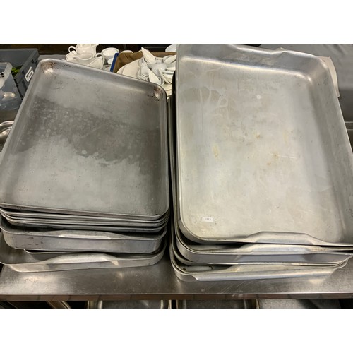 63 - QTY OF ASSORTED TRAYS