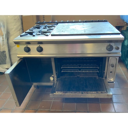 141 - ELECTROLUX COMMERCIAL GAS RANGE GAS OVEN WITH 2 BURNERS & CUPBOARD COST NEW £3700