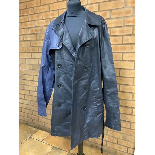 198 - ARMANI EXCHANGE NAVY 3/4 LENGTH COAT SIZE XL (CRP/6)