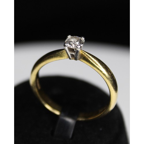 269 - BRILLIANT CUT DIAMOND SOLITAIRE 18CT GOLD & PLATINUM RING - HALLMARKED LONDON 2004 ESTIMATED 0.2... 