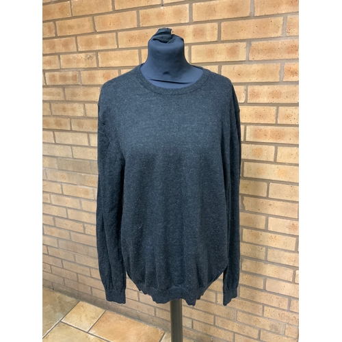 194 - REISS BLACK JUMPER SIZE XXL, REISS GREY JUMPER SIZE LARGE TOTAL RRP £186(CRP7)