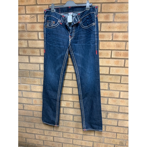 173 - TRUE RELIGION ROCCO SUPERT AND TRU RELIGION BENNY BOTH SIZE 34 (CRP8)