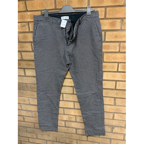 181 - 3 PAIRS OF REISS TROUSERS SIZE 36 TOTAL RRP £340(CRP8)