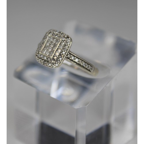 259A - 9CT WHITE GOLD 0.42 CARAT MULTI DIAMOND SQUARE RING