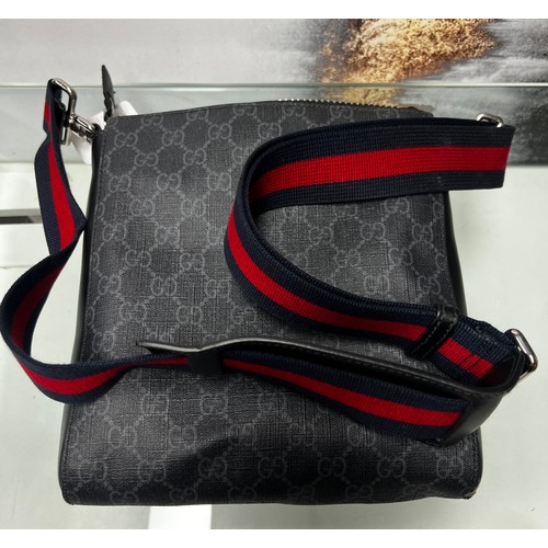 175 - Gucci GG Black small messenger bag Style ‎523599 - Serial number 498879- RRP £755 (42)