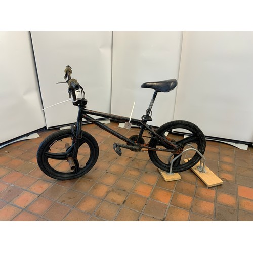 Lot 2         