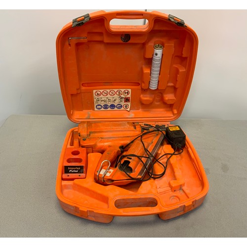 194 - PASLODE BATTERY NAIL GUN