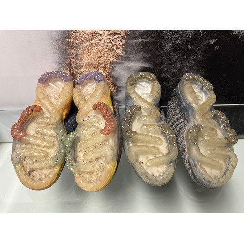 23 - 2 PAIRS OF NIKE FLYKNIT AIR VAPORMAX CHILDS TRAINERS SIZE 3-  RRP £129.99 EACH (44)