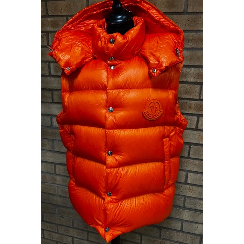 118 - MONCLER 'TARNOS' ORANGE QUILTED DOWN JACKET WITH HOOD SERIAL CODE : F20911A51R00 539WF-326 SIZE 5 RR... 