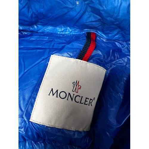 120 - MONCLER BLUE 'LAMENTIN' QUILTED DOWN JACKET WITH HOOD RRP £1259 SIZE 5 SERIAL CODE:F20911B58300 539W... 