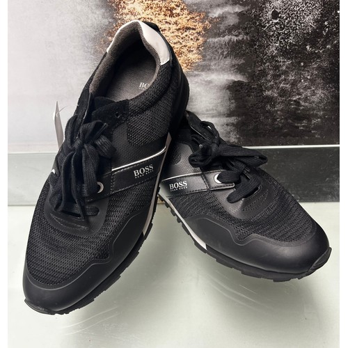 108 - BOSS PARKOUR RUNNING TRAINERS SIZE 42 (8) RRP £189 (44)