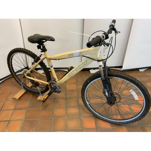 70 - CREAM SYNCRONY 6061 t6 MOUNTAIN BIKE (9463)