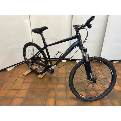 71 - BLACK NORCO STORM CUSTOM FORMED 6061 ALUMINIUM FRAME MENS MOUNTAIN BIKE - NEW RRP APPROX £649 (9467)