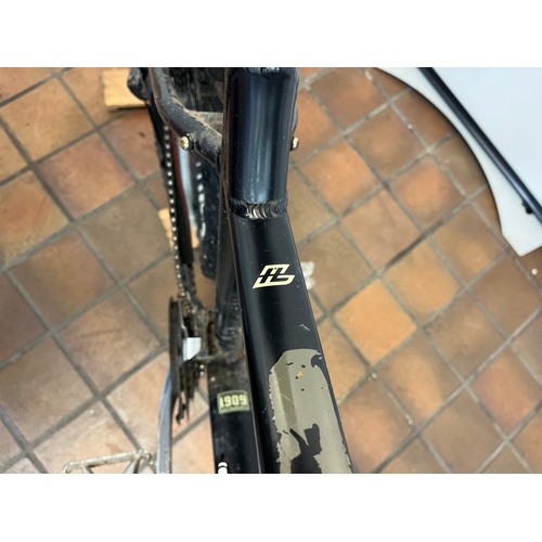 71 - BLACK NORCO STORM CUSTOM FORMED 6061 ALUMINIUM FRAME MENS MOUNTAIN BIKE - NEW RRP APPROX £649 (9467)