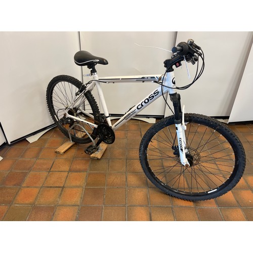 Lot 60        