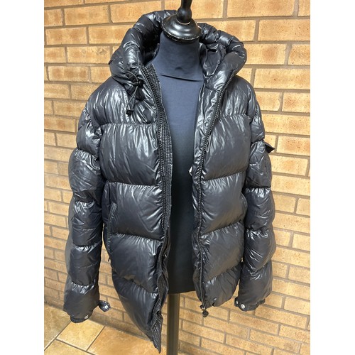 119 - MONCLER BLACK ECRINS GIUBBOTTO DOWN JACKET SIZE 4 USED RRP £1135  (KA/17)