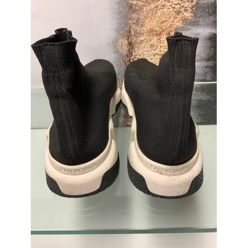 163 - BALENCIAGA SPEED KNIT LOW SIZE UK 7 USED IN BOX  RRP £650 (KA/04)