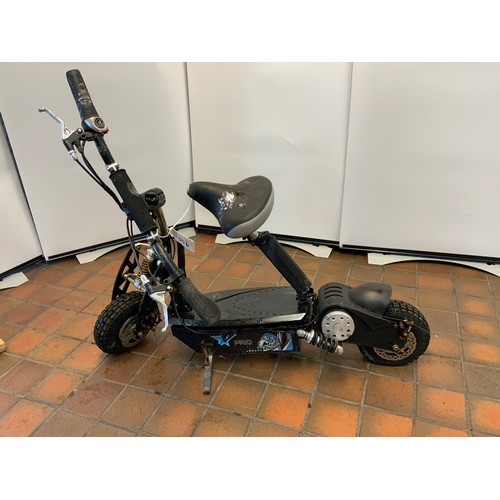 10 - RAM WHEELS PRO ELECTRIC SCOOTER BLACK (WITH KEY) DAMAGED (9401)