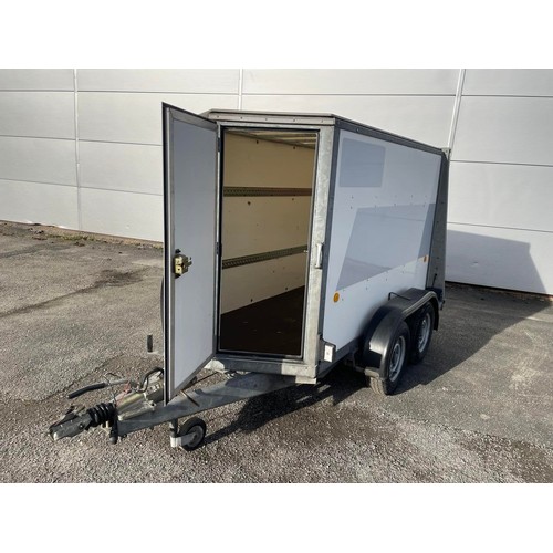 65 - IFOR WILLIAMS BV84GTA 4 WHEEL BOX TRAILER - 2.7 TON GROSS WEIGHT WIDTH 5FT X LENGTH 9FT' X HEIHT 6FT... 