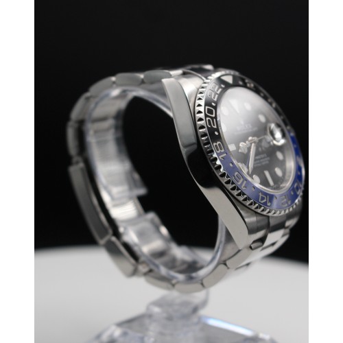 157 - ROLEX OYSTER PERPETUAL DATE GMT MASTER II BRACELET WATCH IN STAINLESS STEEL - SERIAL NUMBER V5513994... 